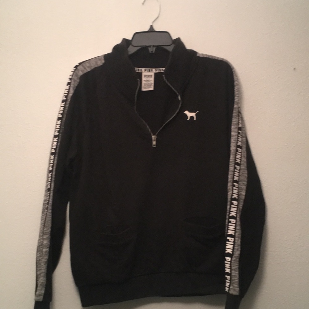 Black VS sweatshirt, barely worn